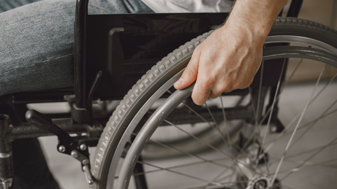 Wózki inwalidzkie – rodzaje i dofinansowanie